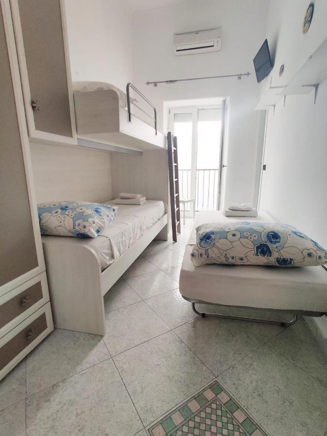 Casa Vacanze Da Serena Lacco Ameno  Exteriör bild